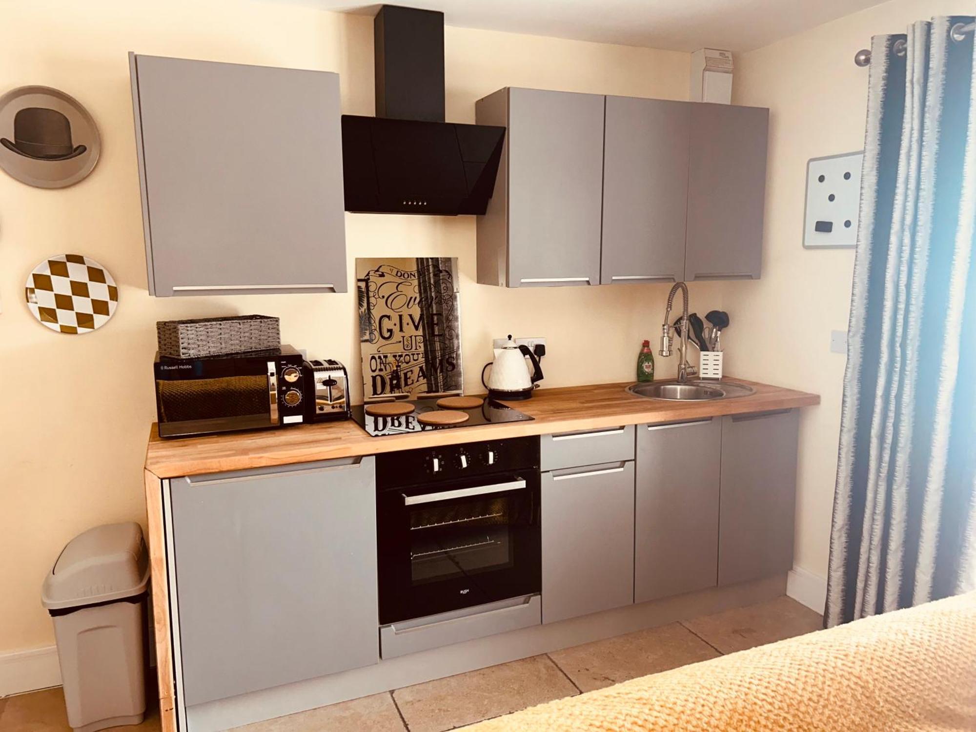 Claverley Hideaway Apartment Bridgnorth Wolverhampton Eksteriør billede